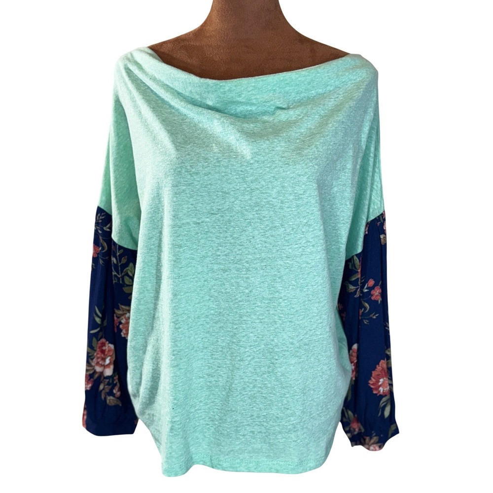 Umgee USA Top Women's Large‎ Mint Green Boat Neck Floral Sleeve Blouse NWT Shirt
